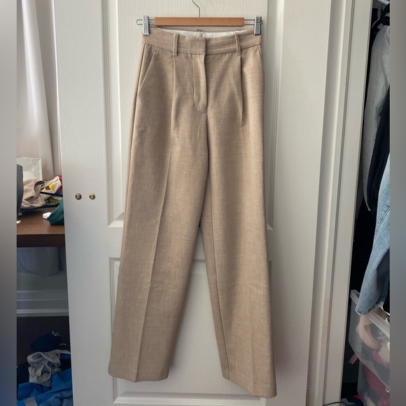 Aritzia Ibiza trouser pant in color Heather oat beige - Picture 3 of 11